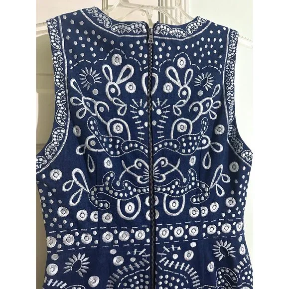 Alice + Olivia Blue and White Mini Dress - Picture 11 of 13